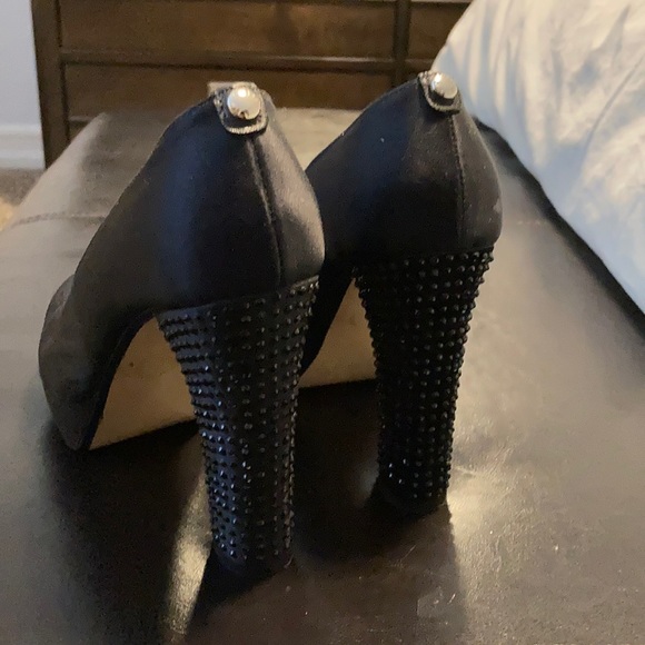 Shoes - Picture 3 of 3